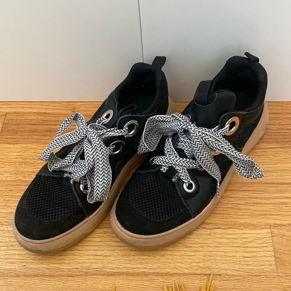 ASOS Design sneakers ONLY WORN ONCE